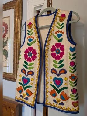 Handmade Cream Wool Vest with Bright Floral Design